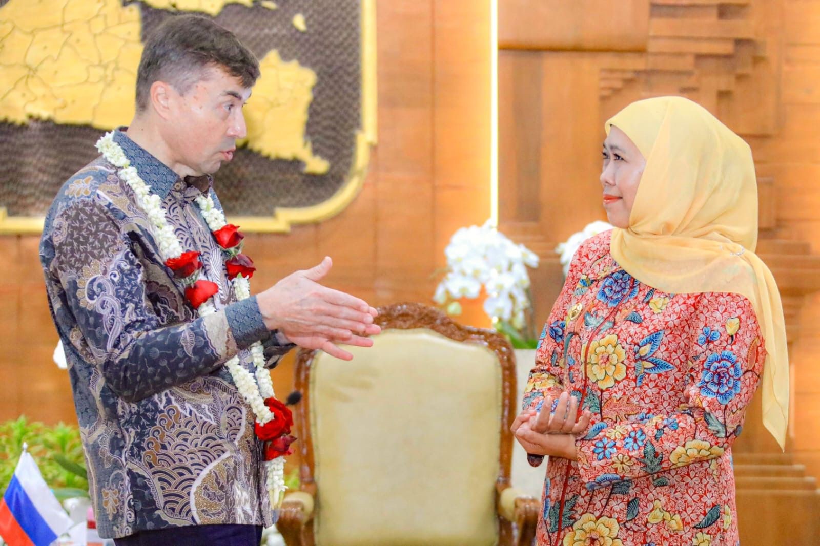 Perkuat Hubungan Bilateral, Gubernur Khofifah dan Dubes Rusia Jajaki Kerja Sama Industri Maritim dan Pendidikan di Jatim