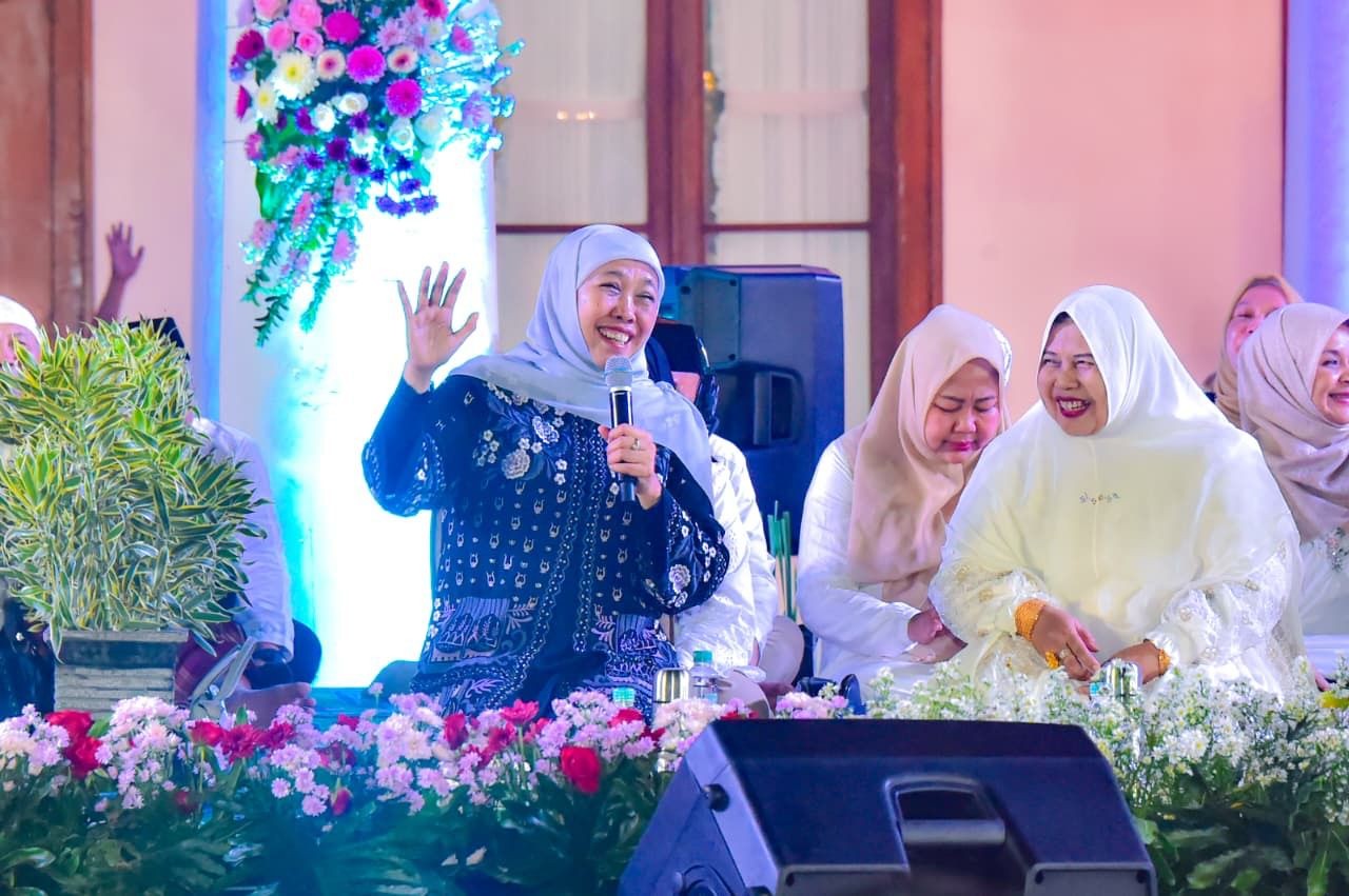 Syukuri Hari Jadi ke-80 Provinsi Jawa Timur dan Hari Santri Nasional, Gubernur Khofifah Ajak Perkuat Spiritualitas dan Kebersamaan