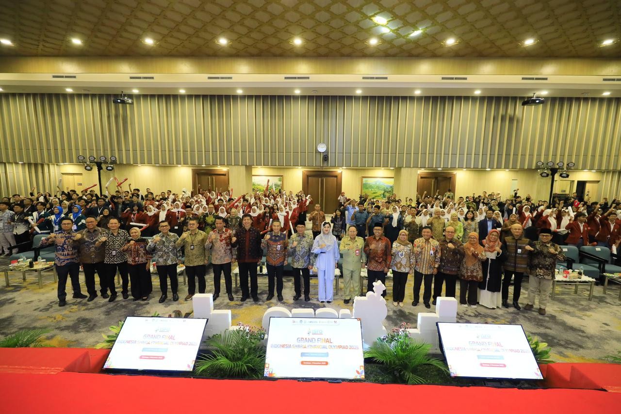 OJK Cetak Generasi Muda Cerdas Keuangan Syariah Lewat ISFO 2025