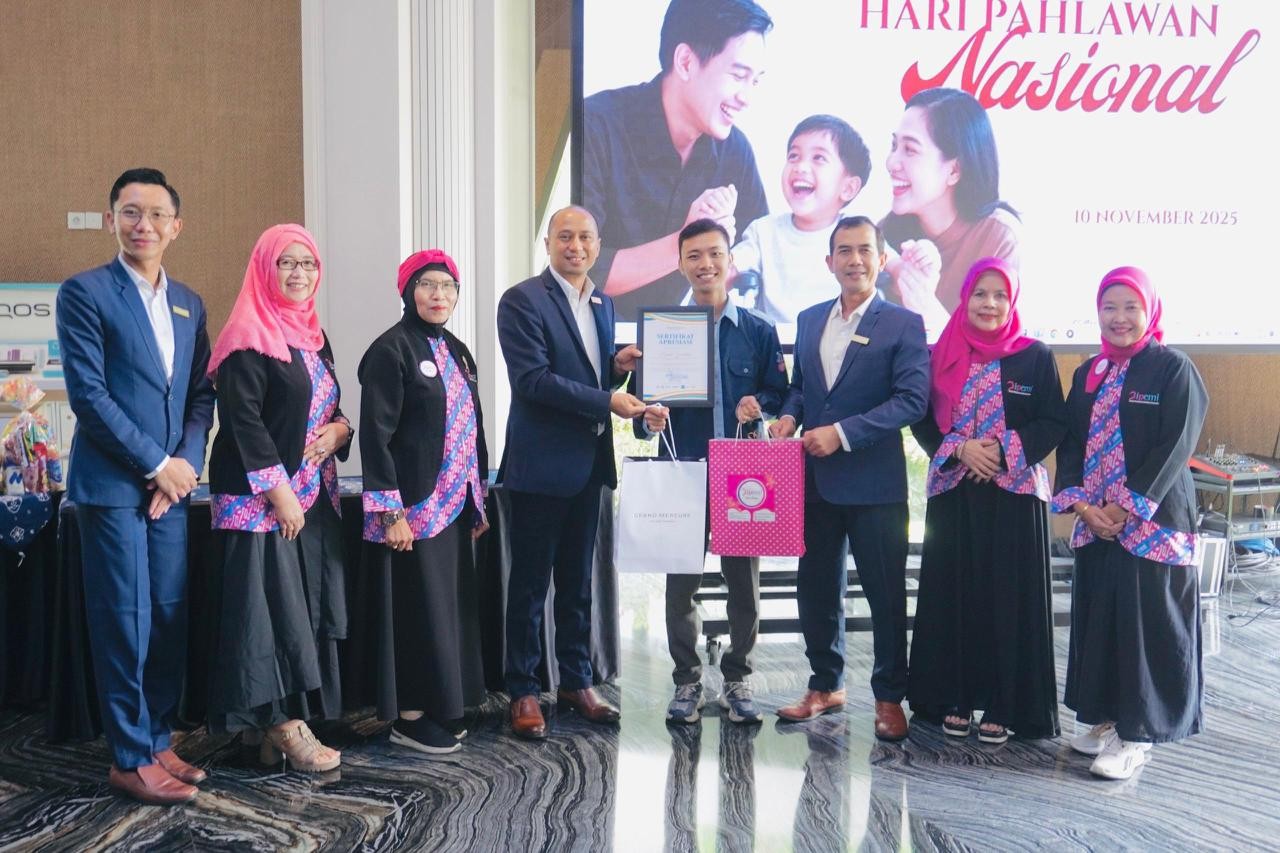 Grand Mercure Malang Mirama Anugerahkan Penghargaan untuk Orang Tua dan Wali Disabilitas di Hari Pahlawan