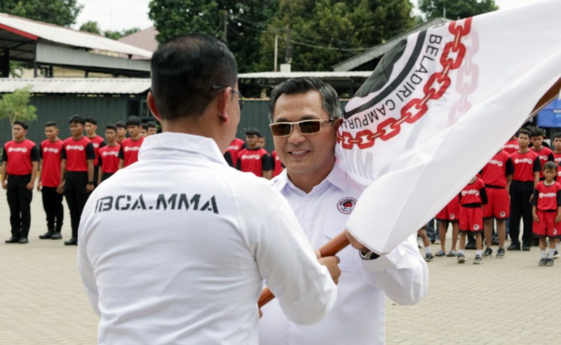 Bersama Jenderal Gatot, Bang Azran Targetkan DKI Juara Umum Kejurnas IBCA MMA 2025 di Mako Brimob