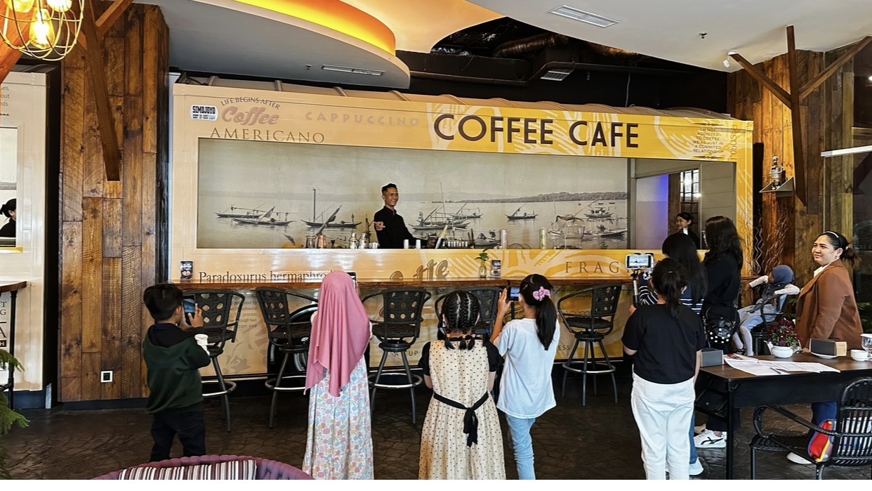 Mercure Surabaya Grand Mirama Hadirkan Vlogcation, Ruang Ekspresi Kreatif di Dunia Hospitality