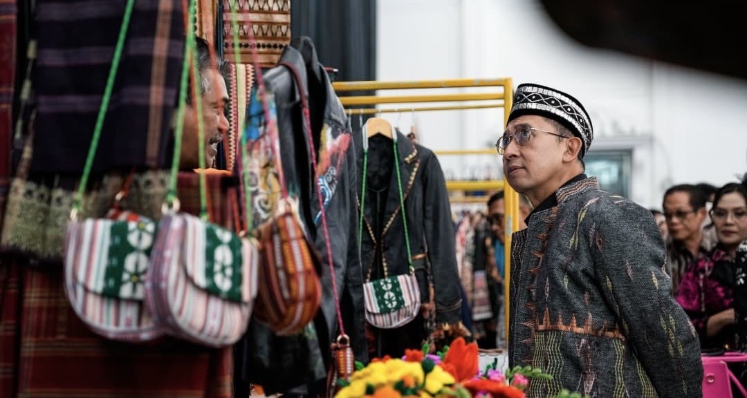 Fadli Zon Apresiasi Pameran Kriya Jemari, Tekankan Pentingnya Inovasi dalam Pemajuan Kebudayaan  