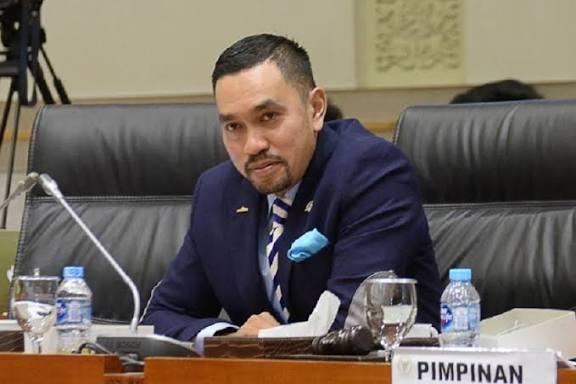 Unggah Perjalanan Hidupnya, Sahroni Bikin Warganet Terkejut dan Terharu