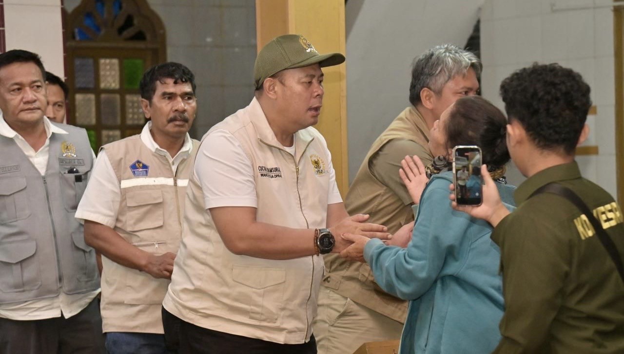 Waka DPR Cucun Ahmad Syamsurijal Salirkan Bantuan Bencana Sumatera 15 To