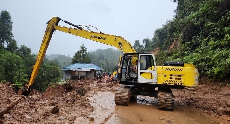 Sebelum Libur Nataru, Pemerintah Harap Konektivitas Jalan Sumatera Sudah Pulih