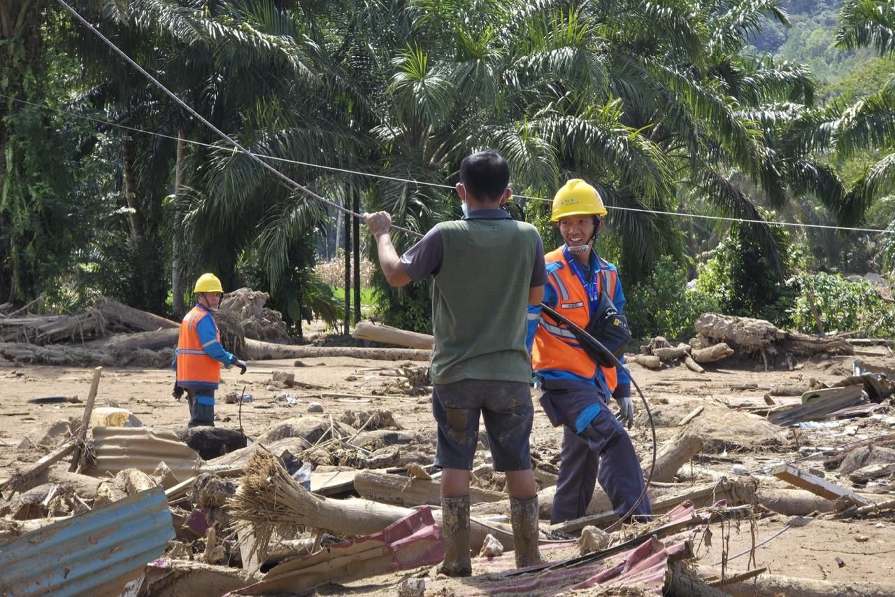 Agam Kembali Menyala, Sistem Kelistrikan Sumbar Pulih 100 Persen Pasca Bencana