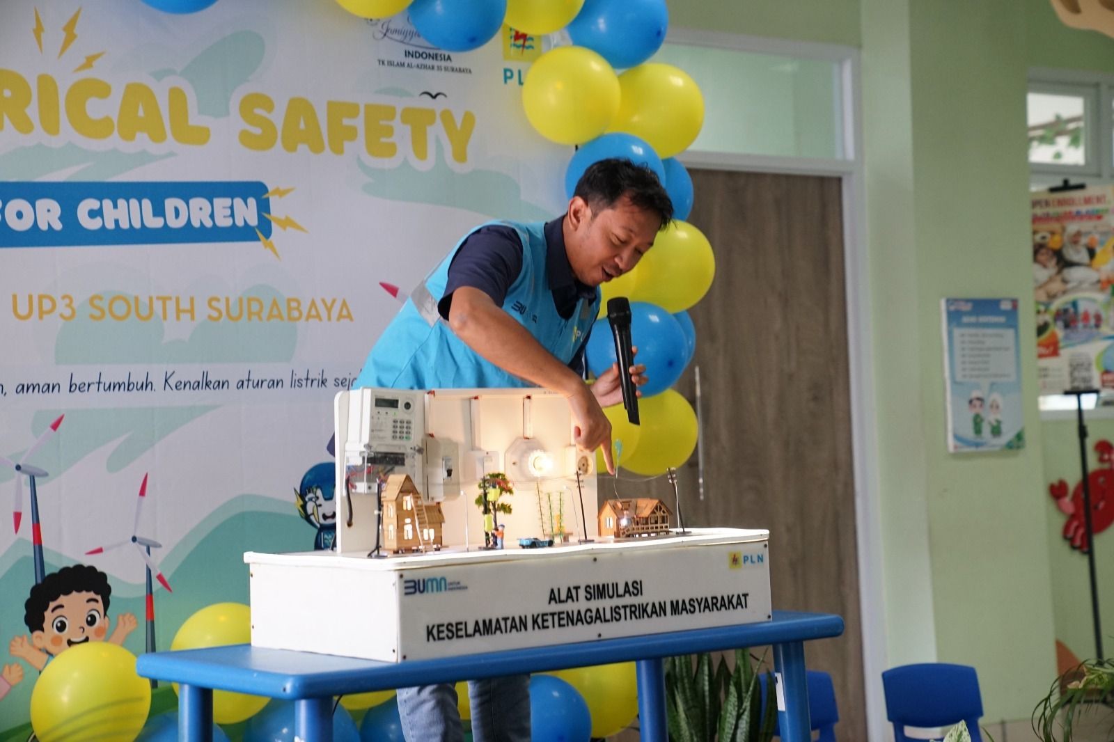PLN Gelar Edukasi Kelistrikan untuk Siswa SMK hingga Usia Dini