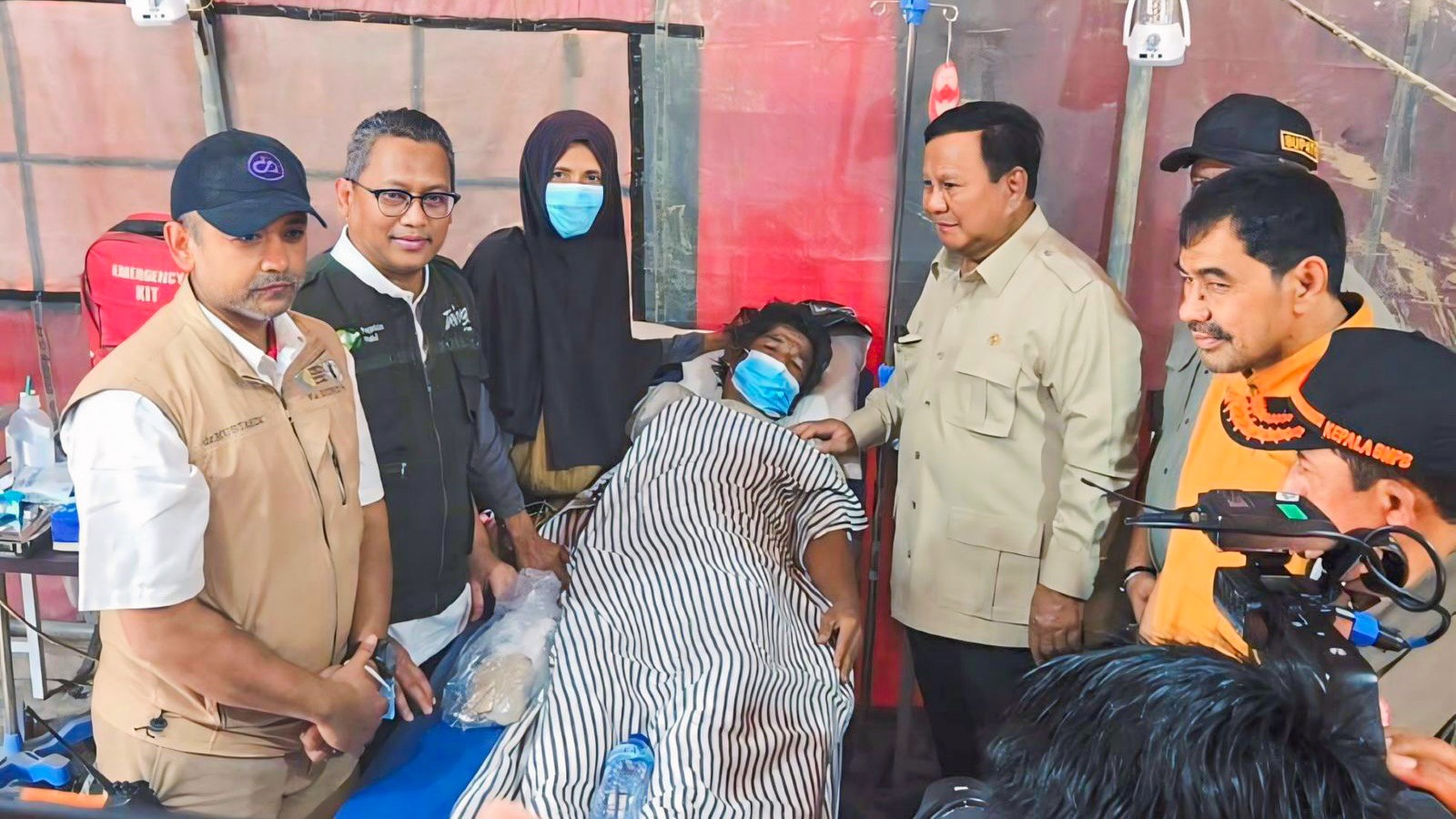 Presiden Prabowo Tinjau Posko Kesehatan Milik Pegadaian di Aceh Tamiang