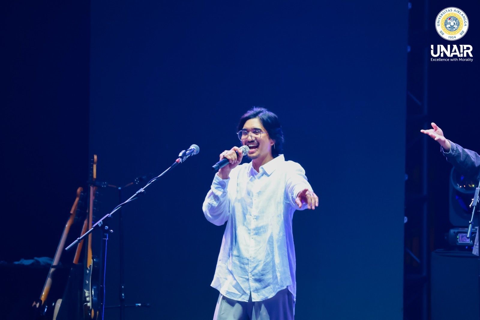 Sheila On 7 Meriahkan Konser Amal FK UNAIR untuk Aksi Kemanusiaan
