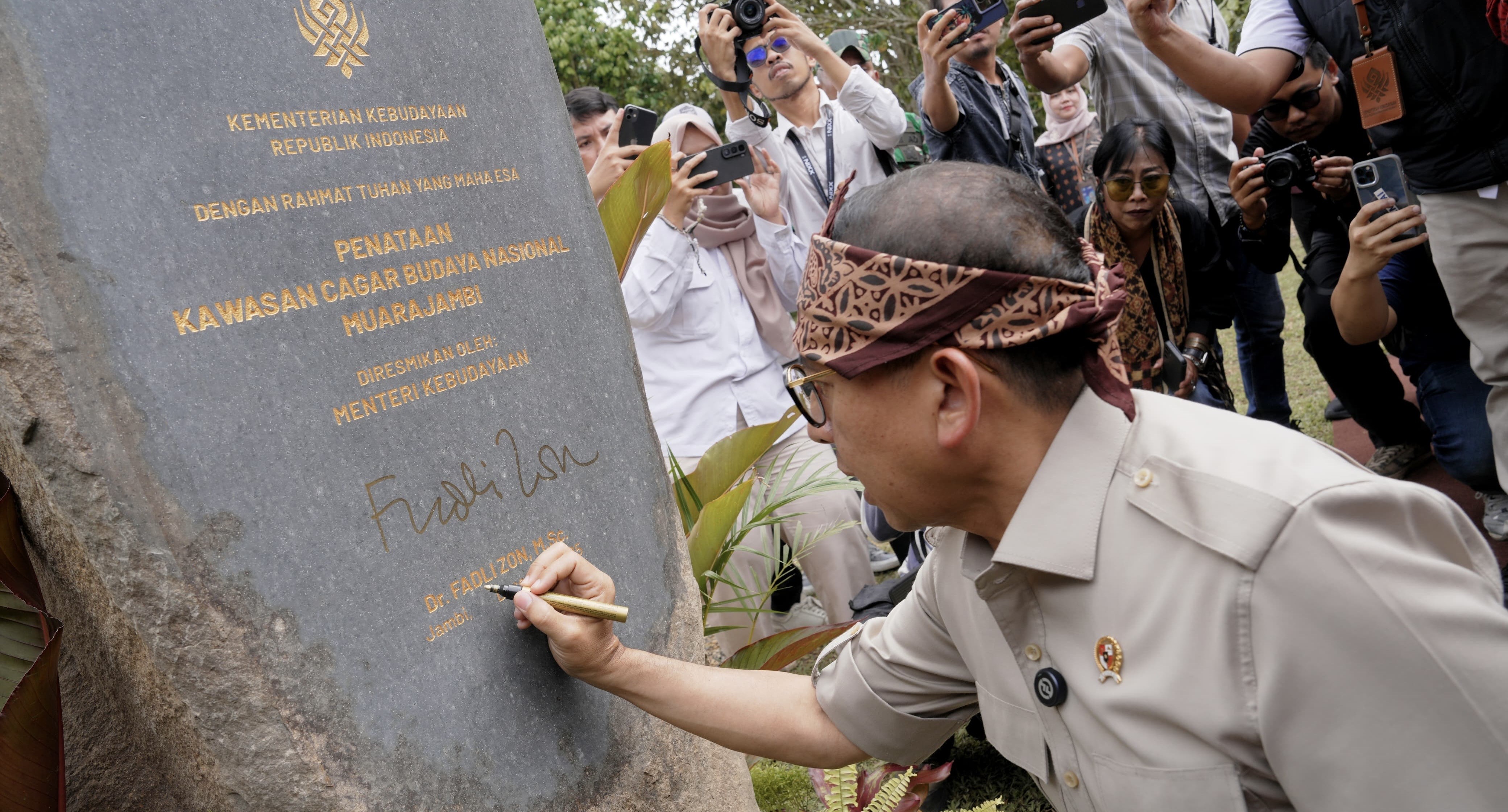 Fadli Zon Resmikan Penataan Kawasan dan Purna Pugar KCBN Muarajambi