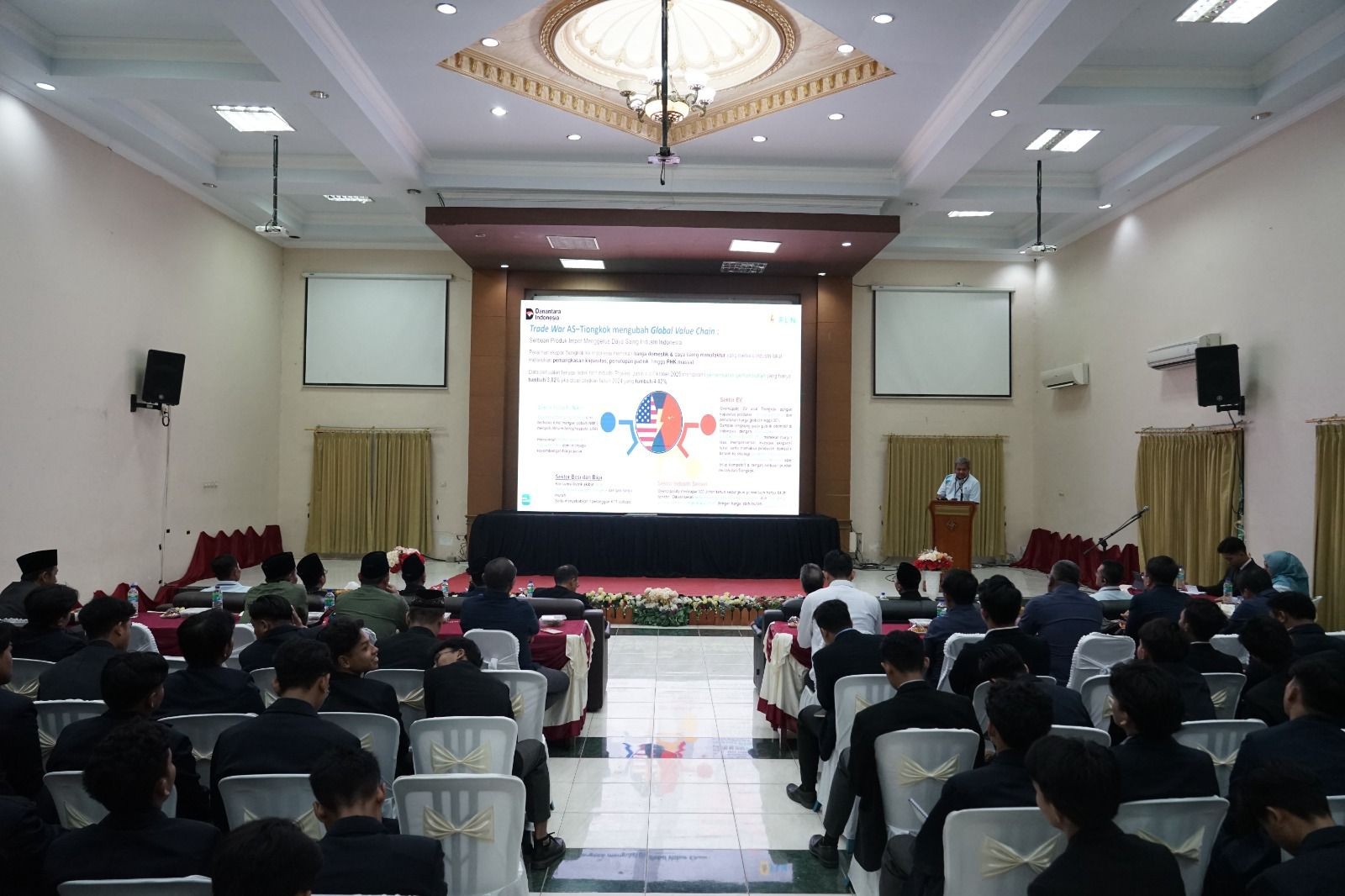 PLN UID Jatim dan Universitas Darussalam Gontor Gelar Talkshow Peran Pesantren dalam Transformasi Energi Nasional