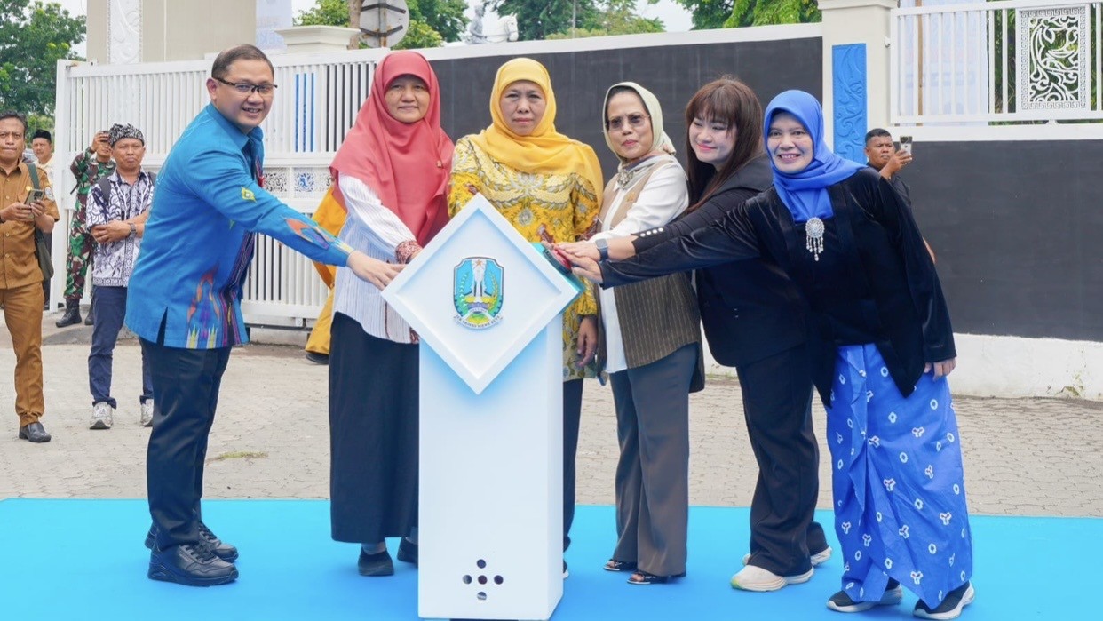 Gubernur Khofifah Resmikan Resource Center Unit Observasi Deteksi & Intervensi Dini Ketunarunguan