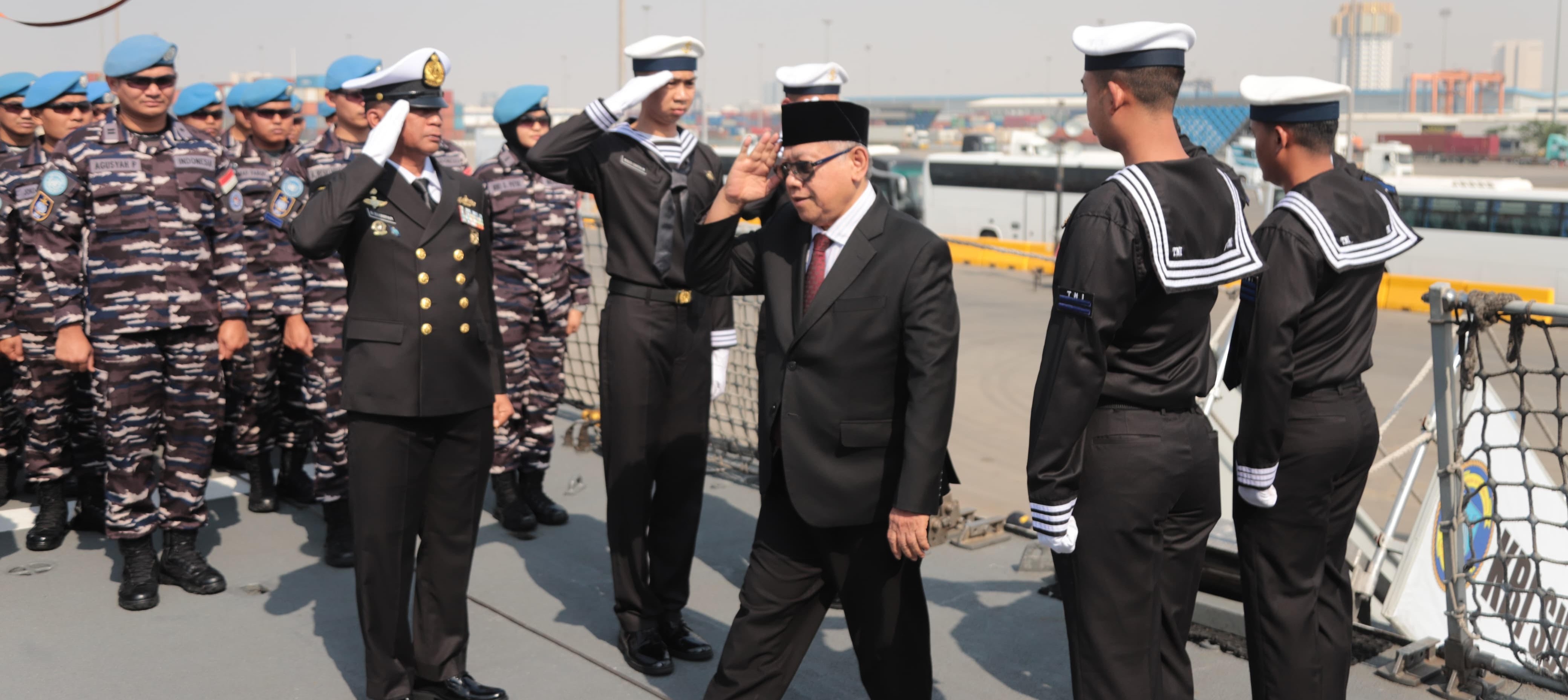 Dubes RI Sambut Kedatangan KRI Sultan Iskandar Muda-367 di Jeddah