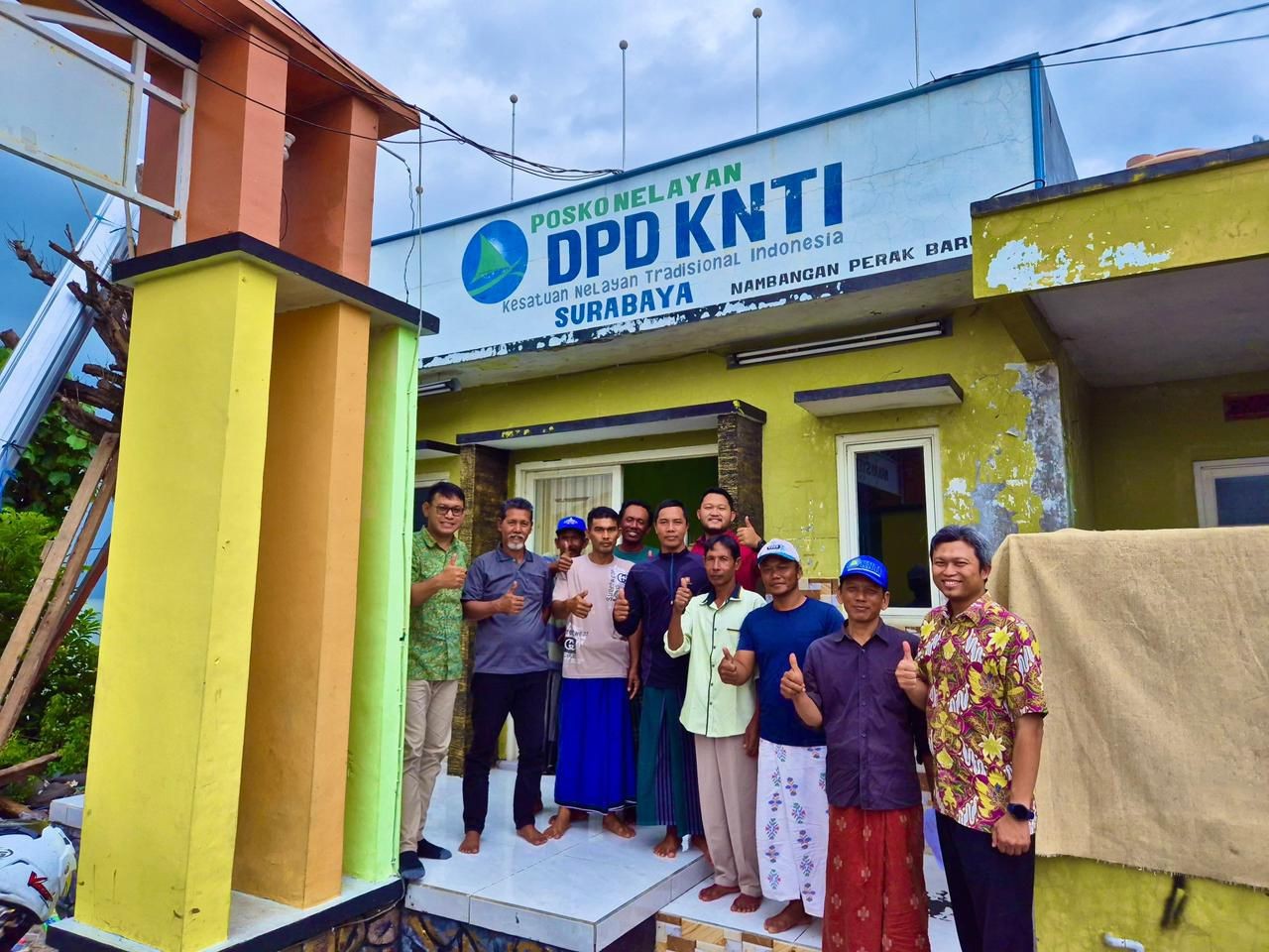 Terminal Teluk Lamong Fasilitasi Transfer Ilmu Budidaya Kepiting Soka Antar Kelompok Nelayan Surabaya