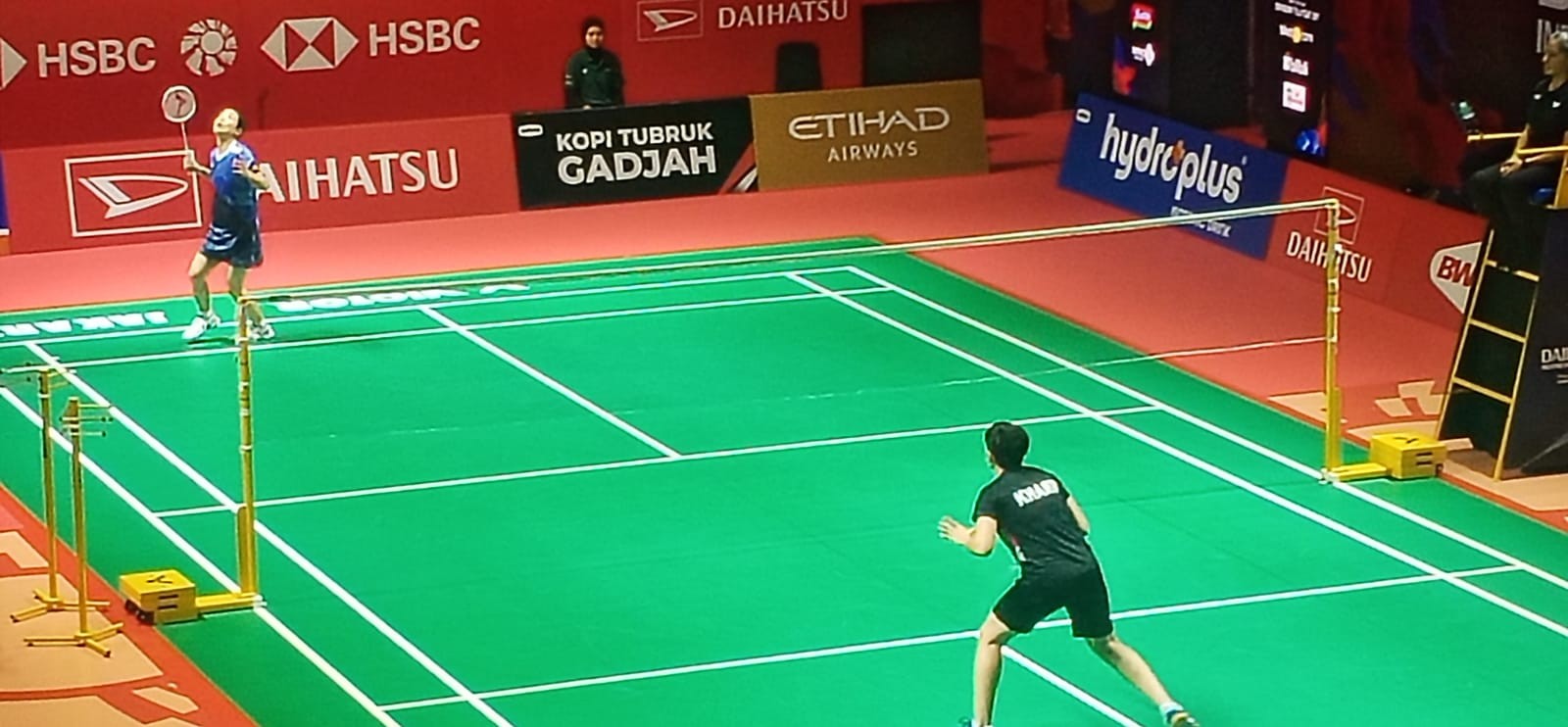 Nozomi Okuhara Bangkit Dramatis, Melaju ke Perempat Final Indonesia Masters 2026