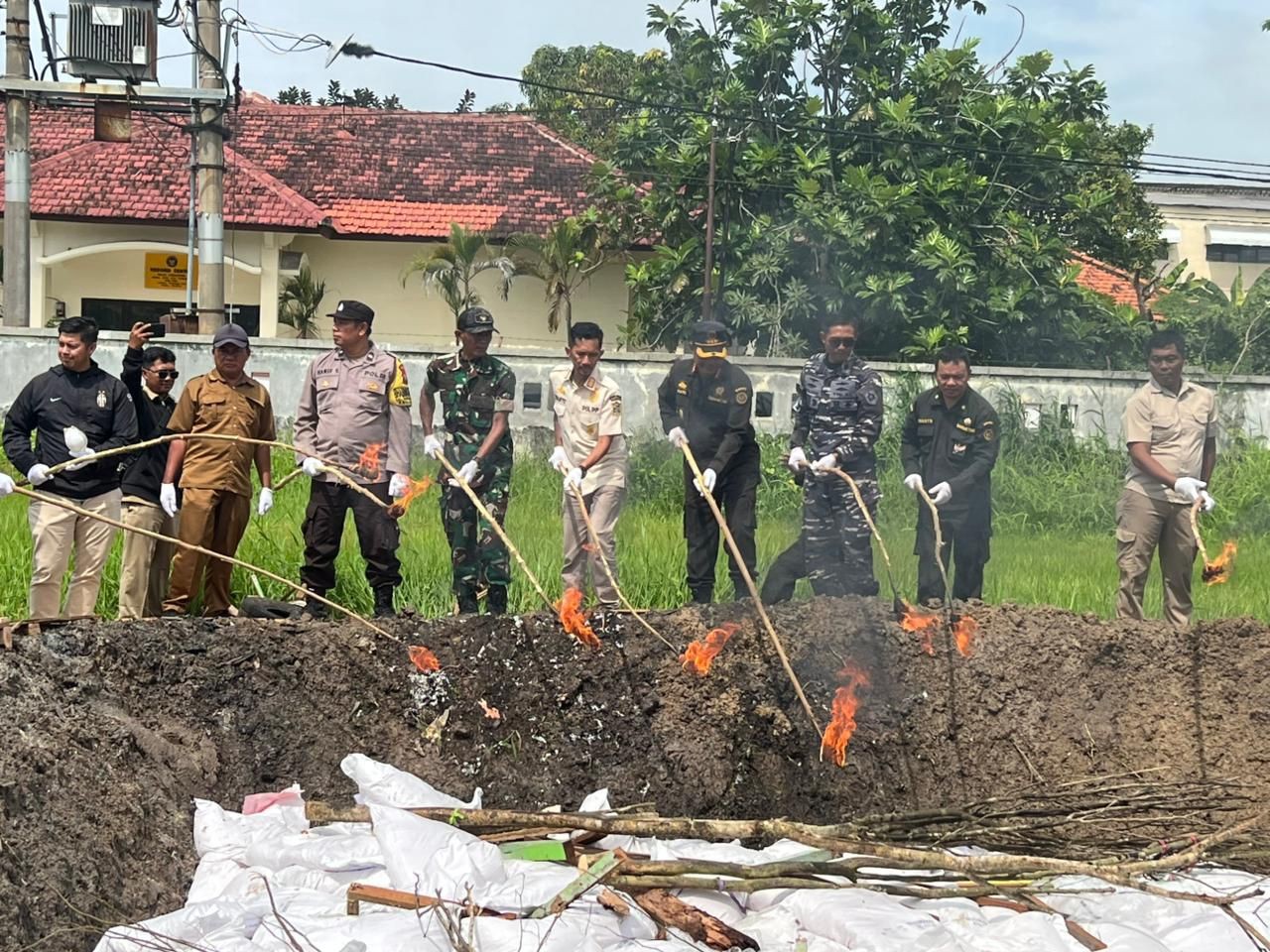 Tak Penuhi Syarat, Komoditas Pertanian Impor Dimusnahkan 