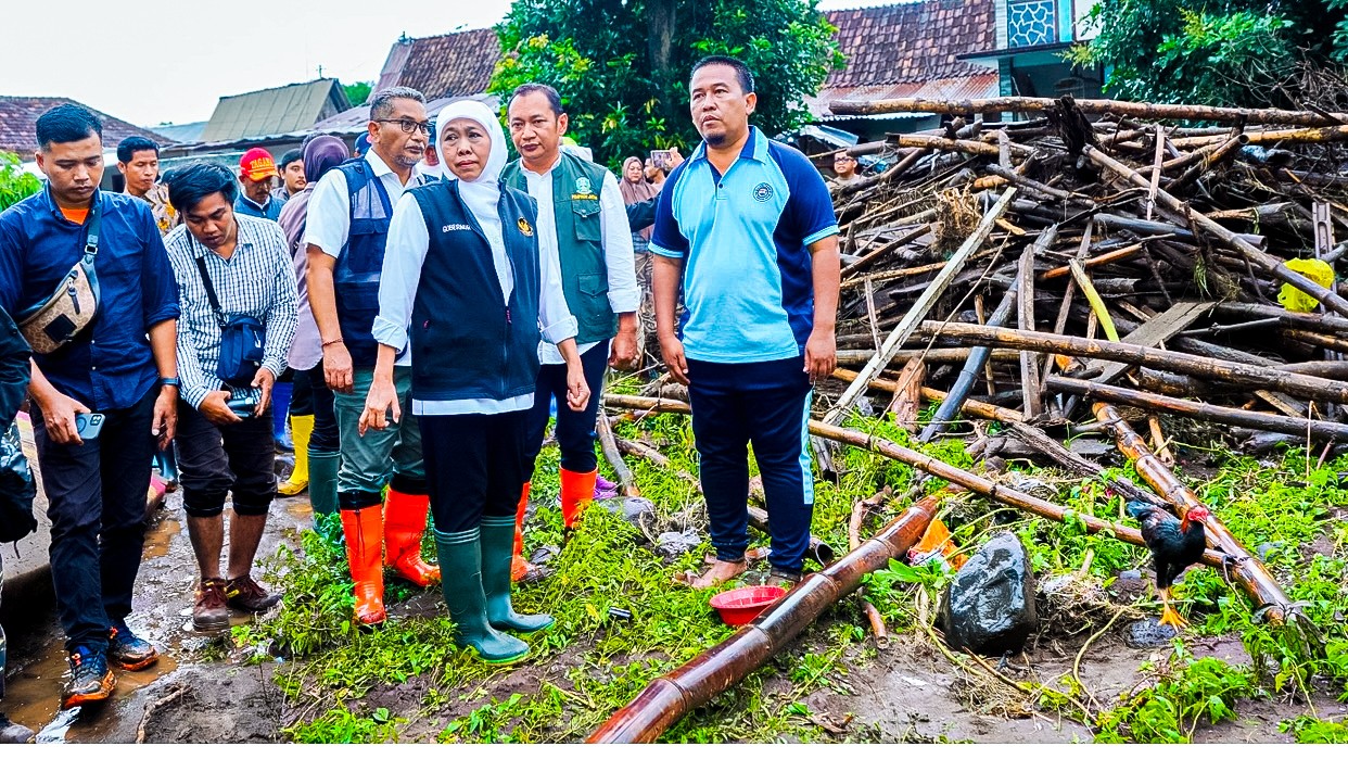 Gubernur Khofifah Pastikan Penanganan Banjir di Situbondo Cepat dan Terpadu