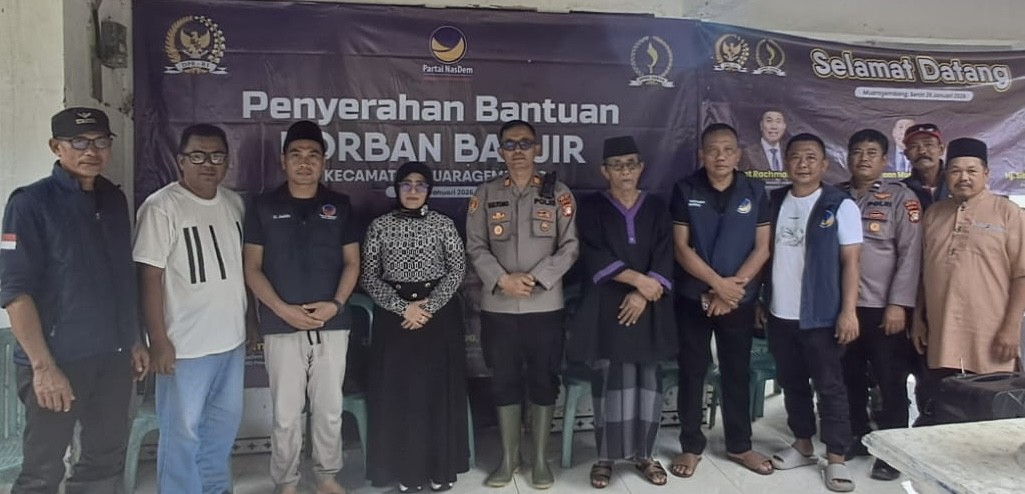 NasDem Jabar Salurkan Bantuan untuk Korban Banjir Muara Gembong