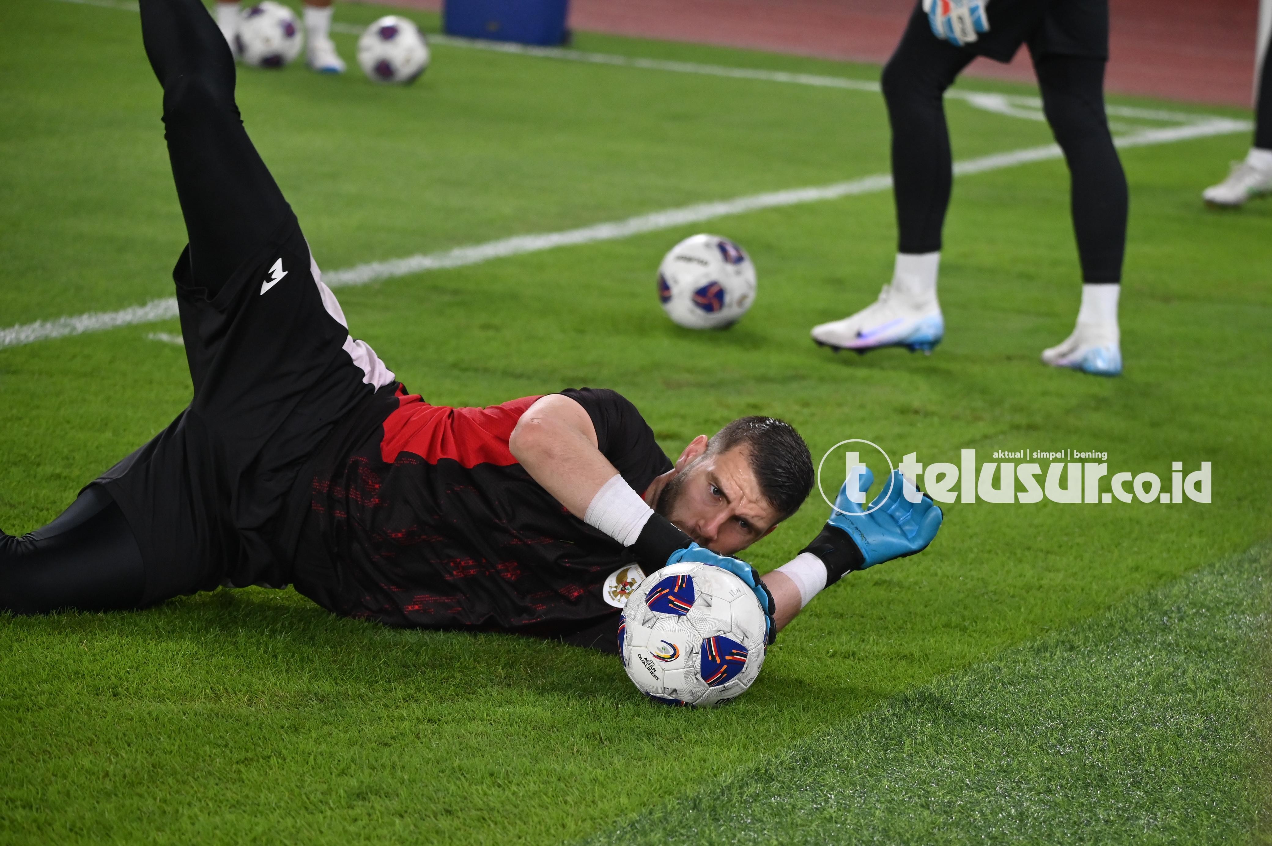 Kiper Timnas Indonesia Pulang Kampung, Maarten Paes Gabung Ajax
