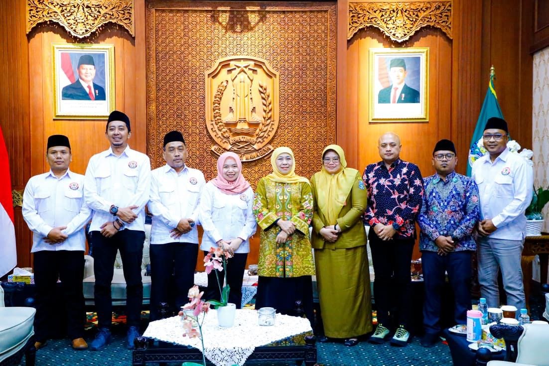 Pastikan Tayangan Piala Dunia 2026 Merata, Khofifah Ajak KPID Jatim Kolaborasi dengan Pemda
