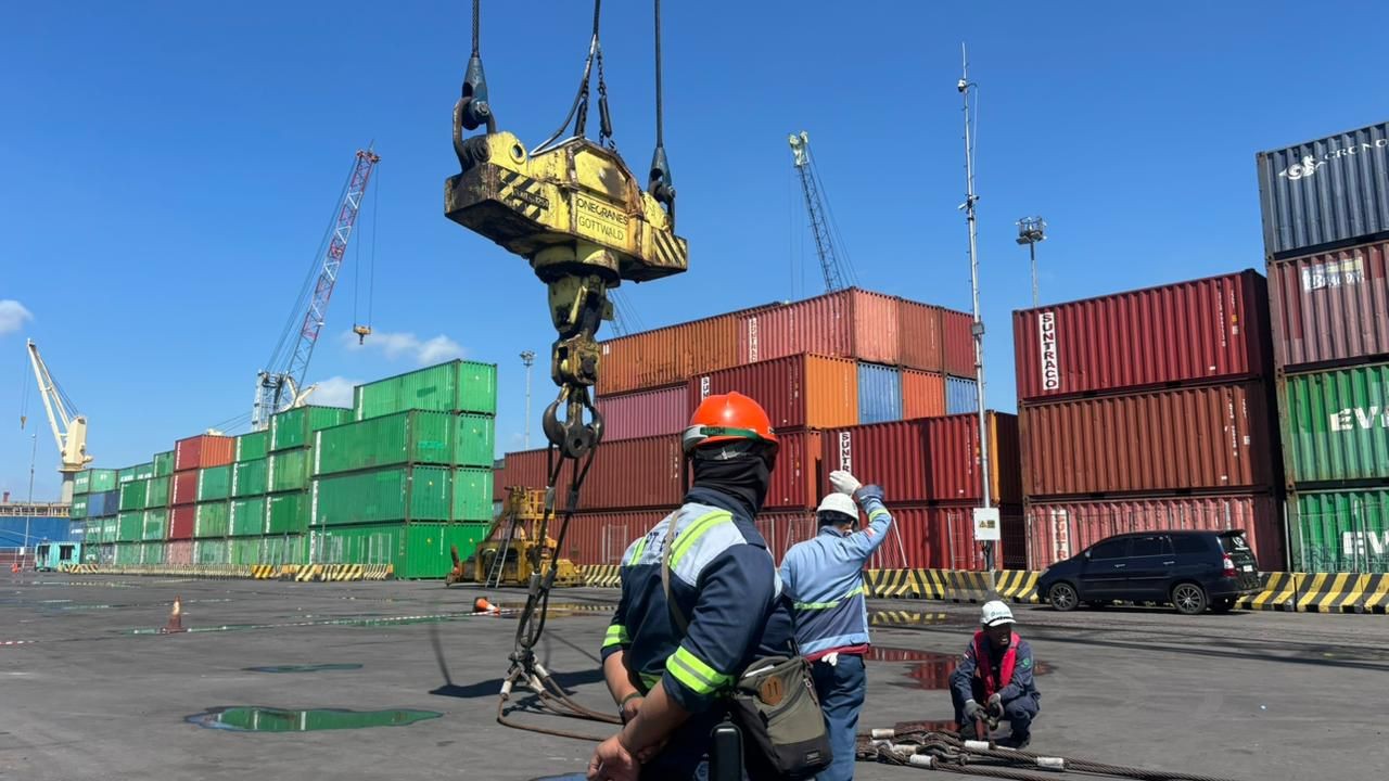 Operasional Dermaga Jamrud Selatan Kembali Normal Sehari Usai Insiden Kapal Pacific 88