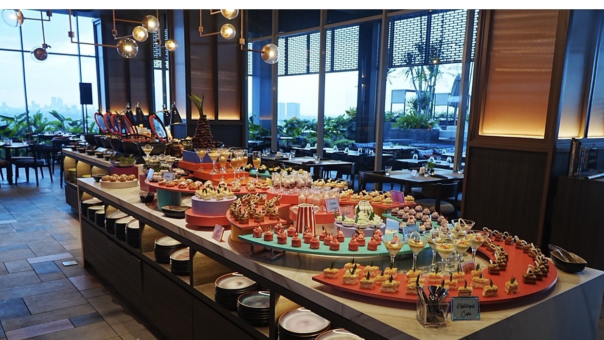 Aloft Surabaya Pakuwon City Hadirkan RASA, Yuk Buka Puasa dengan View Sunset di Surabaya Timur