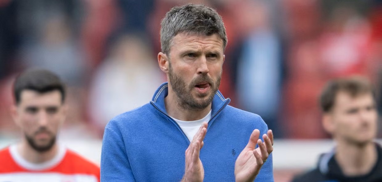 Michael Carrick: Akan Membosankan Jika Tak Menikmati Euforia Kemenangan Manchester United