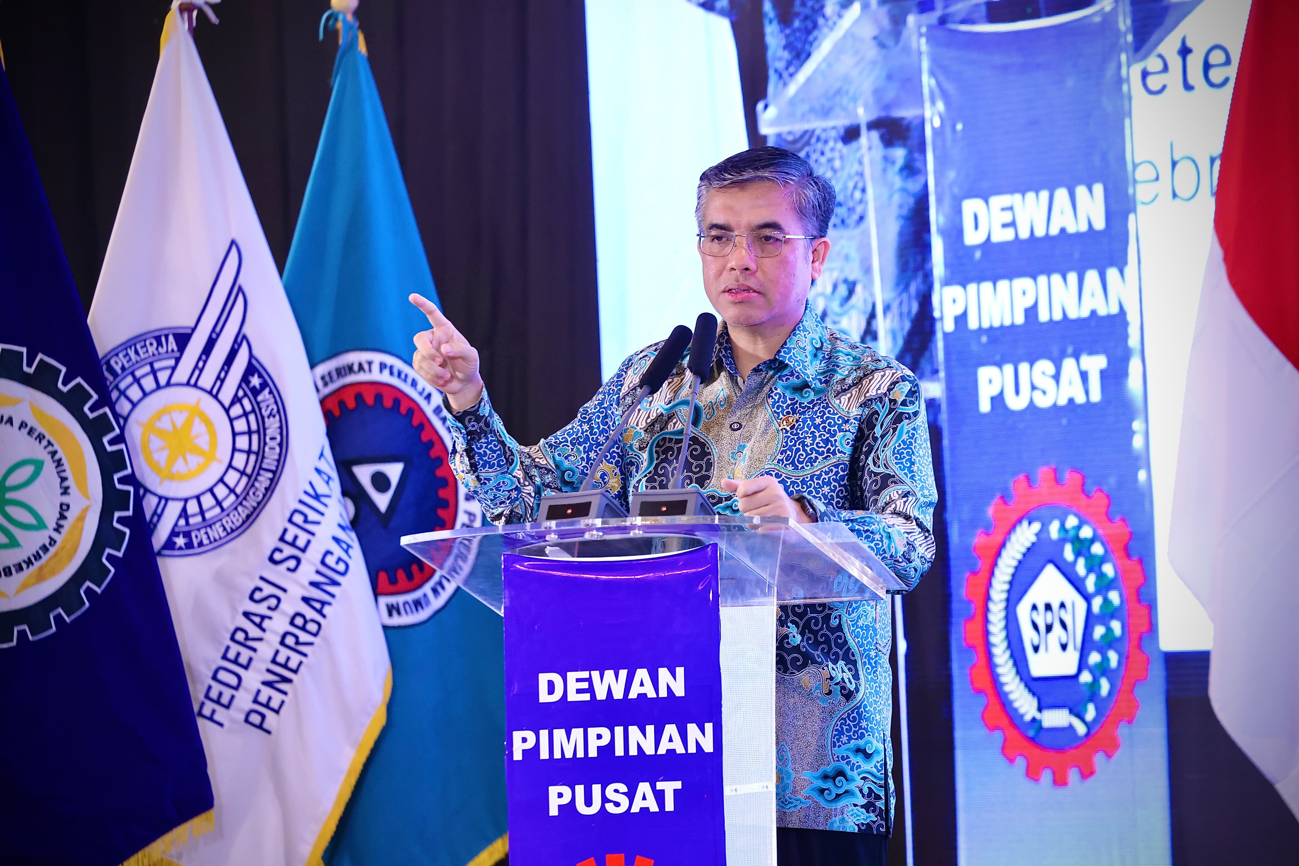 Menaker Minta Anggota Serikat Pekerja Punya Minimal Satu Sertifikat Keahlian