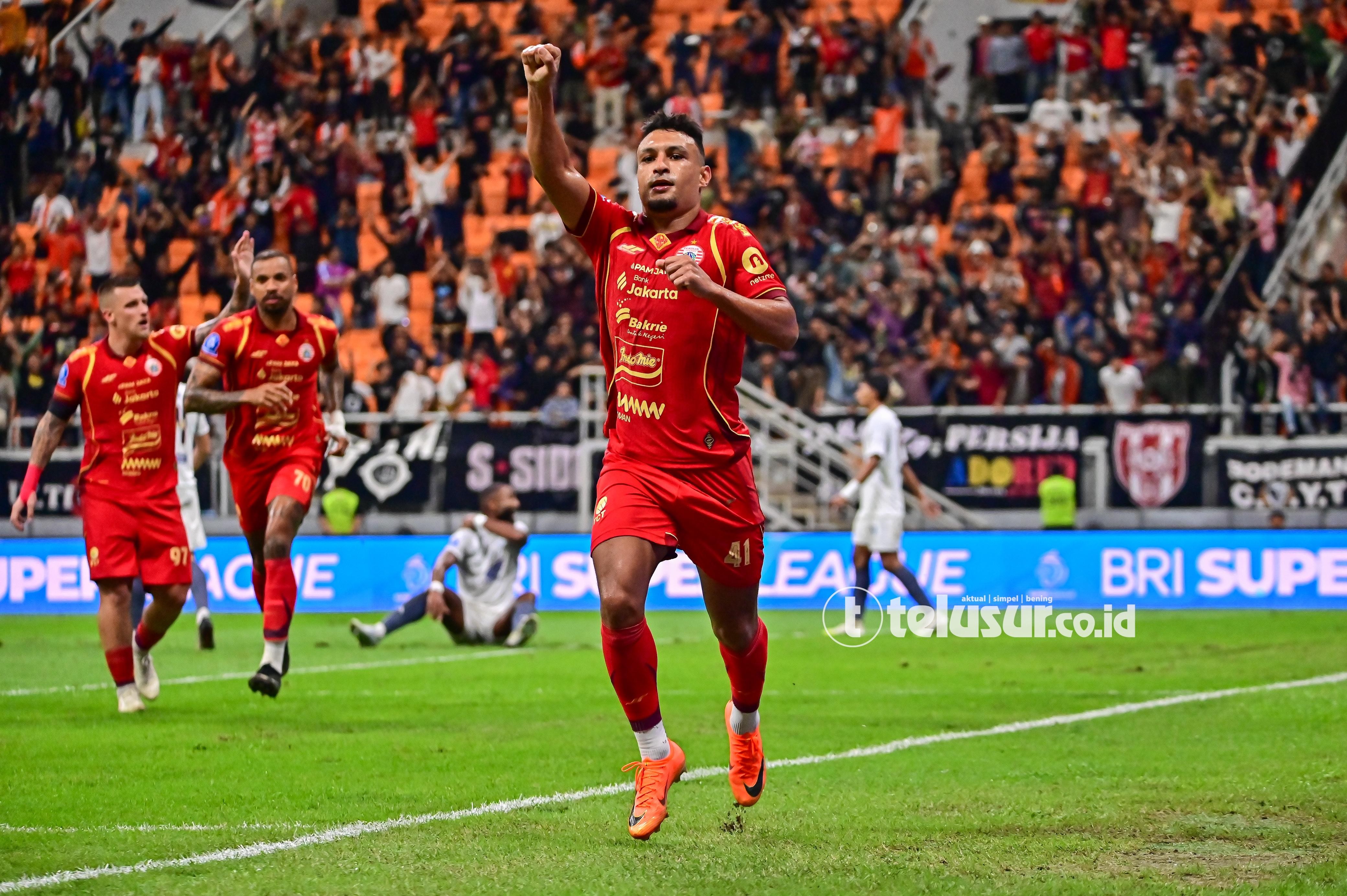 Persija Menang Tipis 2-1 atas PSM Makassar di JIS