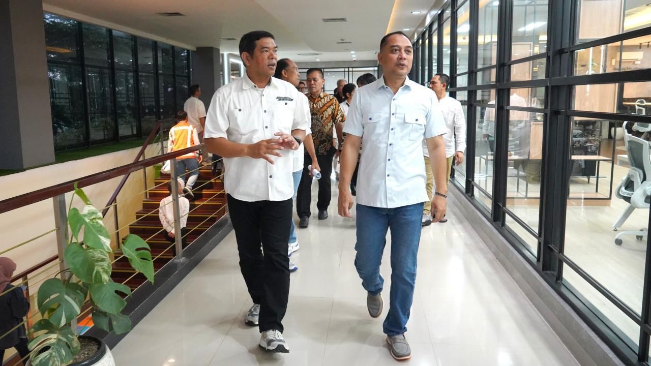 Wali Kota Surabaya Kunjungi Terminal Teluk Lamong, Perkuat Sinergi Infrastruktur dan Layanan Logistik