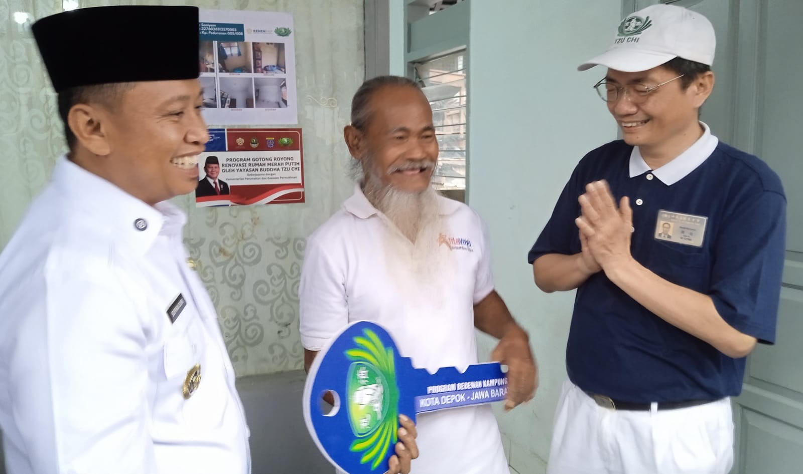 Walkot Depok Bersama Buddha Tzu Chi Serahkan 44 Rumah Layak Huni di Harjamukti