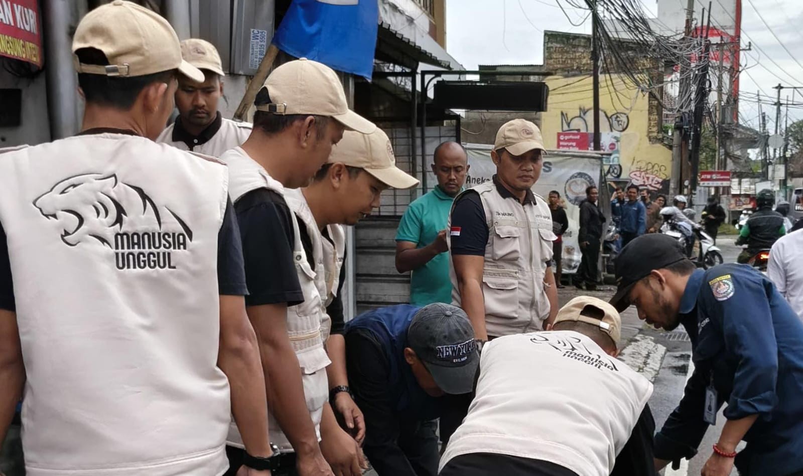 Tim Maung Asri Sigap Evakuasi ODGJ yang Meresahkan Warga Beji