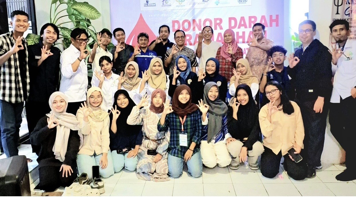 Peduli Kemanusiaan, ITS93 Gelar Donor Darah Ramadhan dan Pemeriksaan Kesehatan Gratis