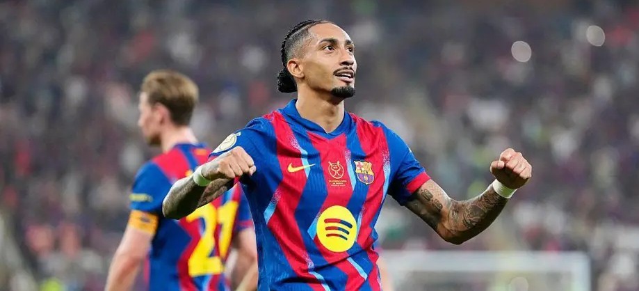Raphinha Hattrick, Barcelona Hajar Sevilla 5-2 dan Makin Kokoh di Puncak La Liga