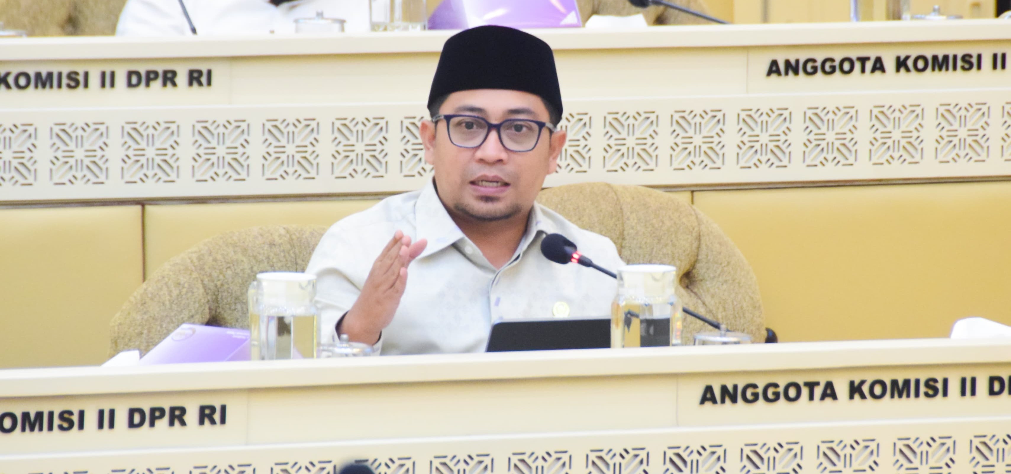 Wacana WFH Dampak Kenaikan Harga Minyak, DPR Minta Pemerintah Kaji Efektivitasnya