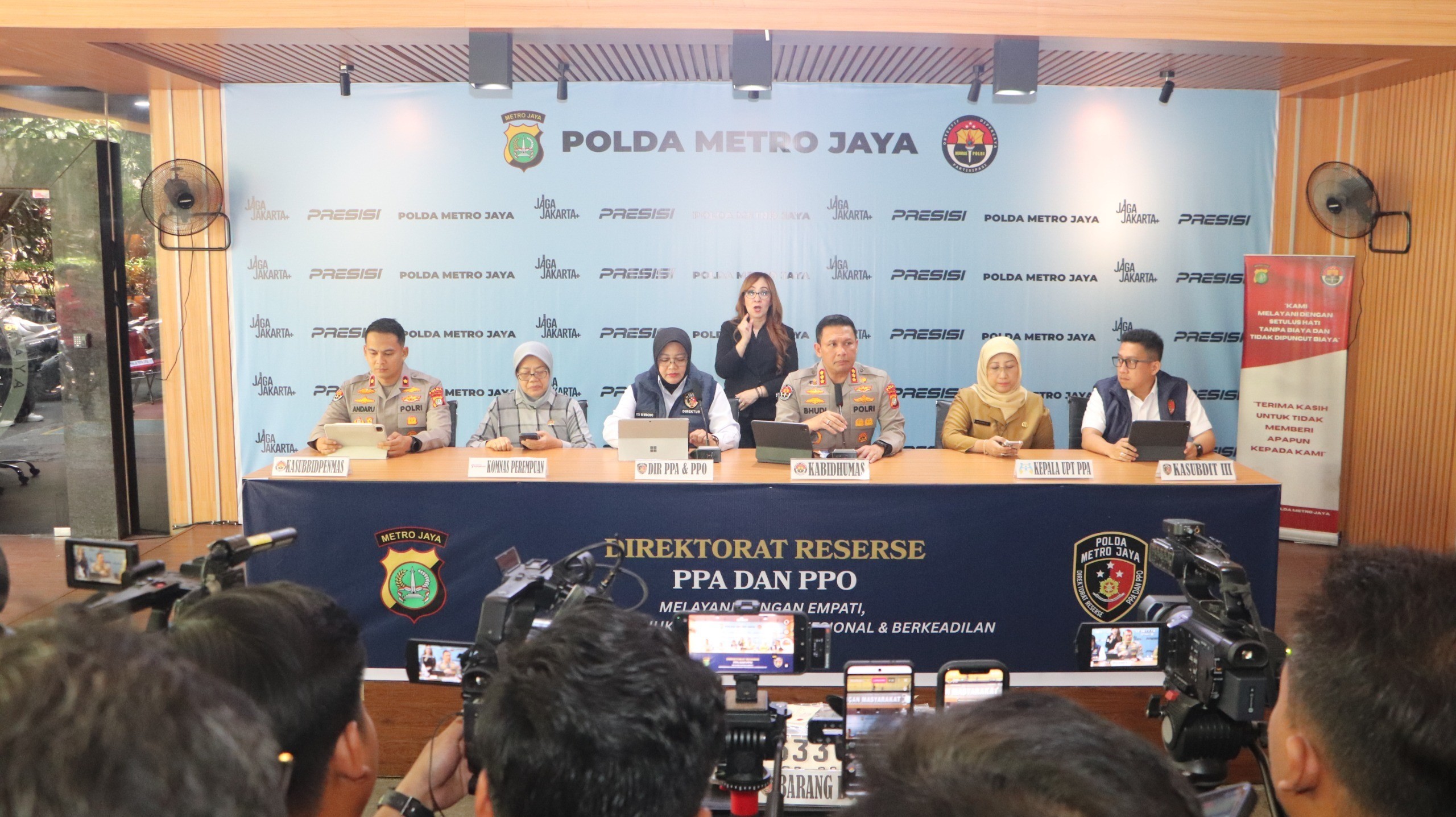 Rekamannya Viral, Polisi Ungkap Pelecehan Penumpang oleh Sopir Taksi Online 