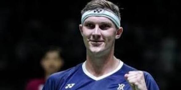 Ini Alasan Viktor Axelsen Putuskan Gantung Raket