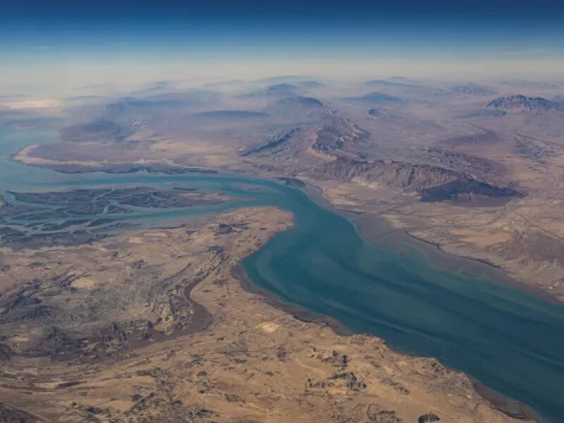 Iran Umumkan Buka Selat Hormuz, tapi AS Tetap Blokade