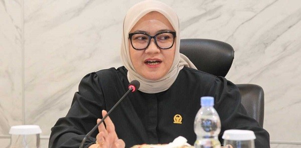 Senator Agita Minta Peningkatan Fasilitas Olahraga Daerah pada Raker dengan KONI