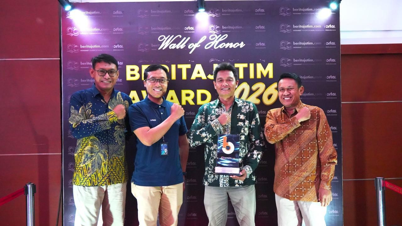 TTL Cetak Prestasi, Kampung Hidroponik Raih Penghargaan TJSL di HUT ke-20 Berita Jatim Award