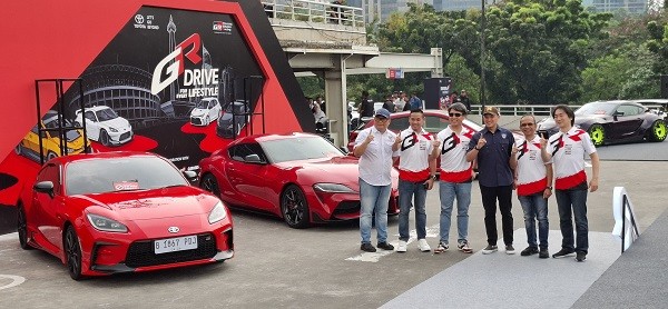 Toyota GR Car Meet 2026 Kumpulkan 21 Komunitas dan 400 Mobil di GBK