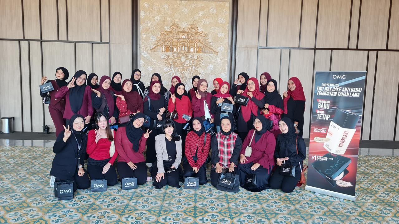 MYZE Hotel Sumenep by ARTOTEL Gelar Beauty Class Korean Makeup Look Bersama OMG