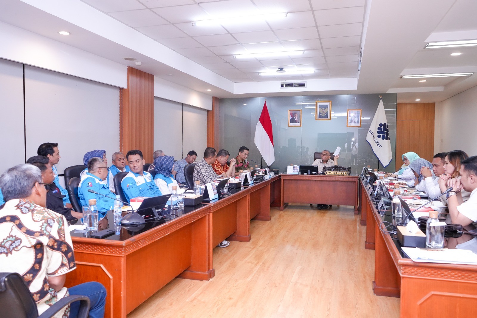 Ini Kesepakatan Karyawan dan Manajemen  Indomaret Soal Upah Lembur