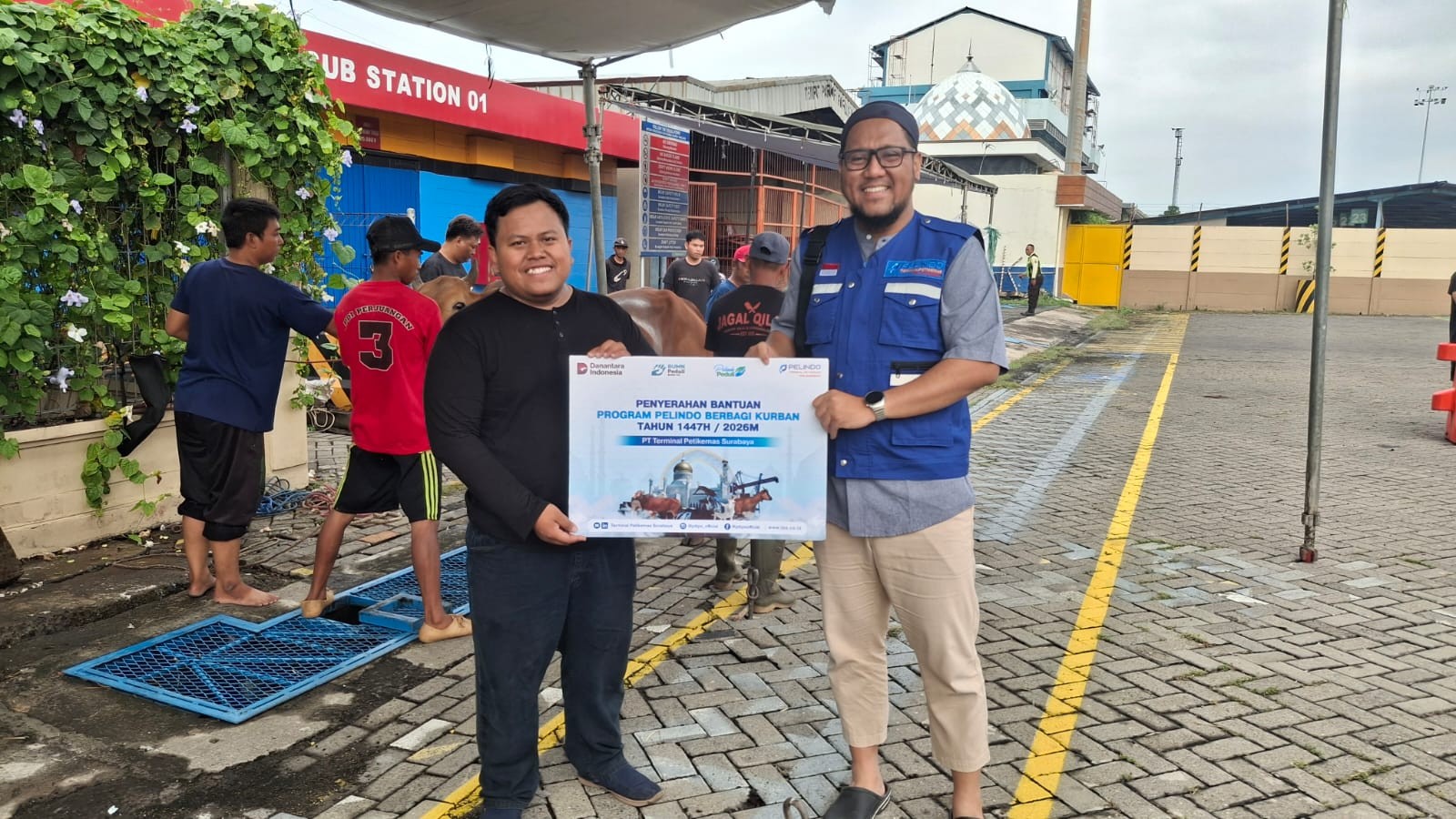 TPS Salurkan 2.000 Paket Daging Kurban pada Peringatan Iduladha 2026