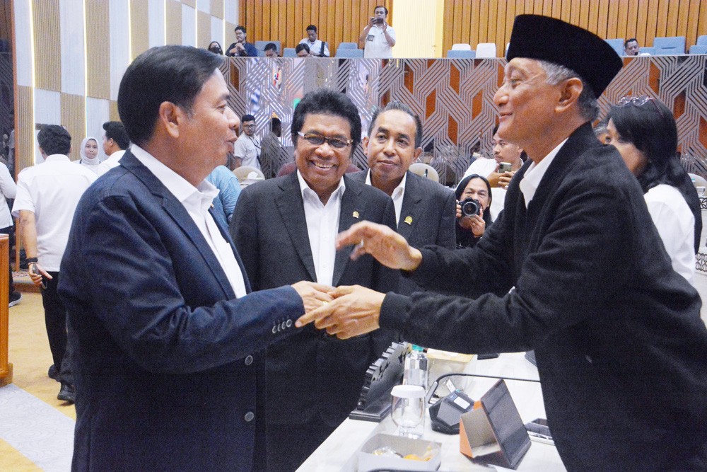 Menteri PU Raker dengan Komisi V DPR
