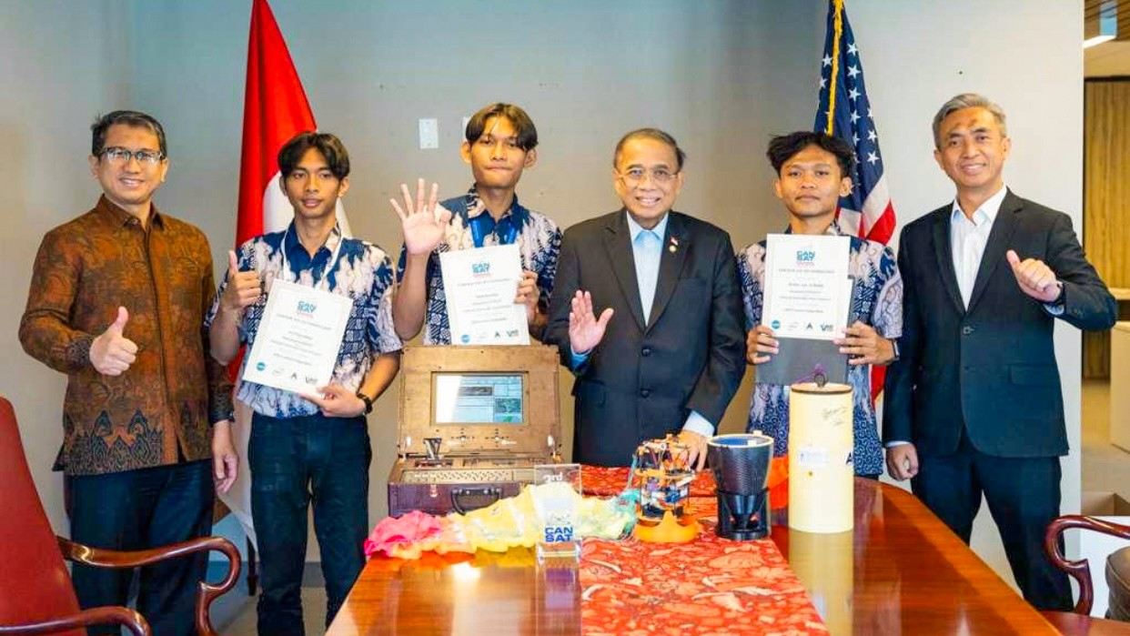 Raih Juara 3 Dunia, Tim Bamantara EEPISAT PENS Harumkan Indonesia di Amerika Serikat