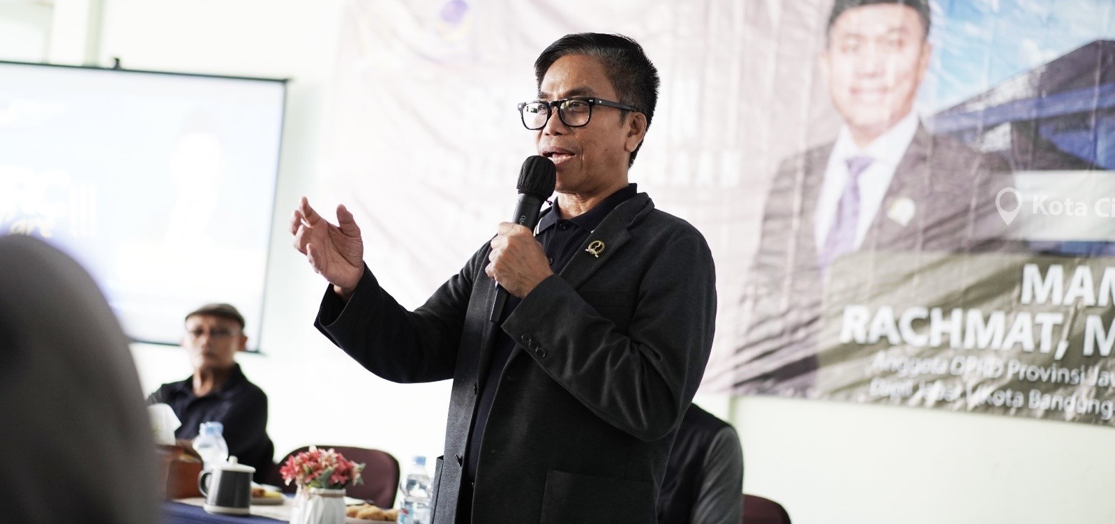 Kang Rachmat Tekankan Pentingnya Pengawasan Program Prakarsa RW