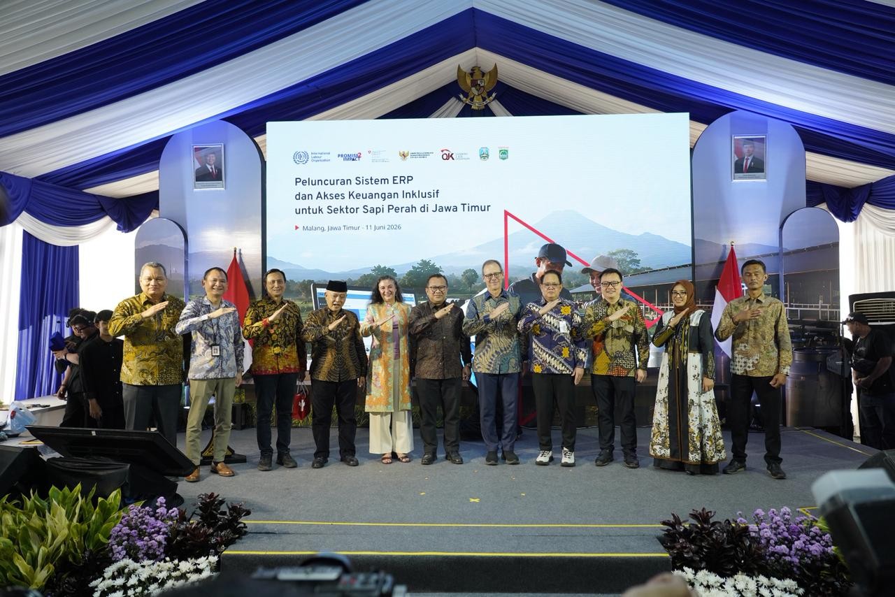 Perkuat Kesejahteraan Peternak, OJK Luncurkan Program PED Susu Sapi Perah di Jawa Timur