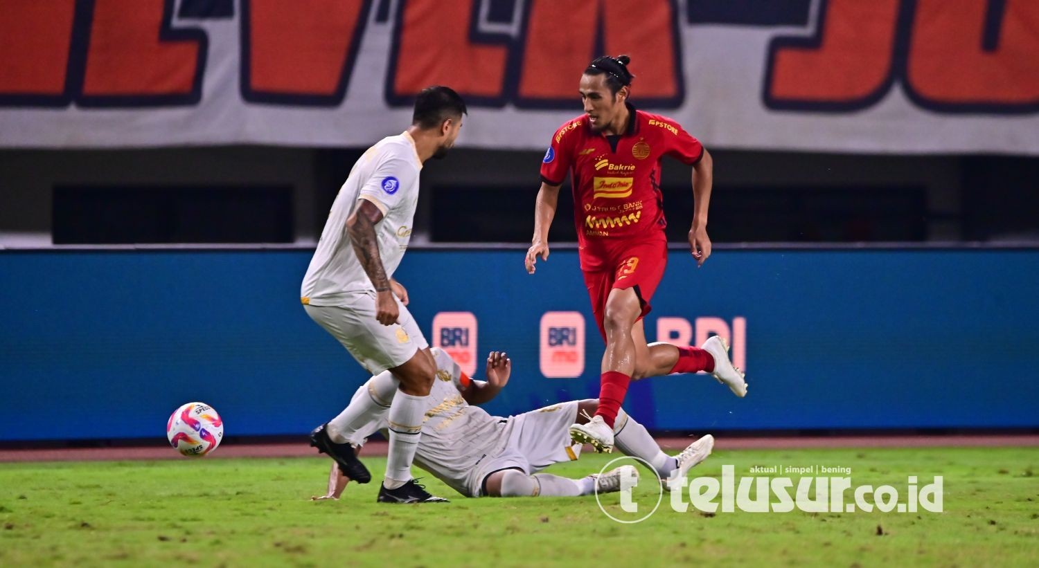 Sepakat Akhiri Kerja Sama Kontrak, Hanif Sjahbandi Resmi Meninggalkan Persija Jakarta